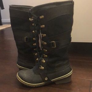 Sorel high winter boots